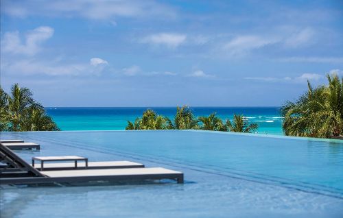 Daytime Infinity Pool overlooking ocean