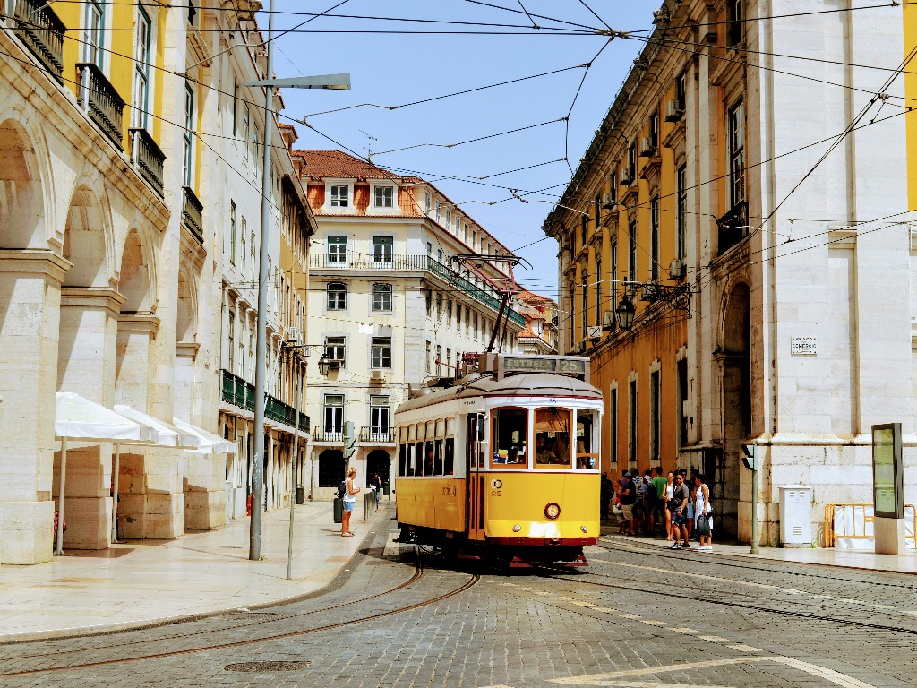 How to make the most of a 24-hour stopover in Lisbon with TAP Portugal