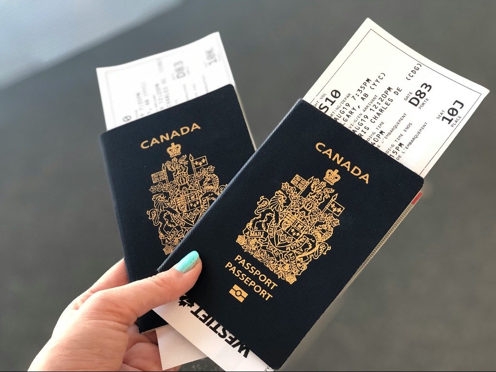 Service Canada shares summer passport application options