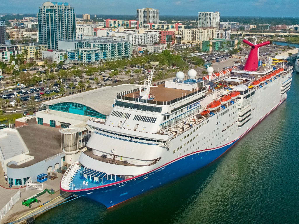 Carnival opens 2026/2027 cruises from Tampa, Mobile