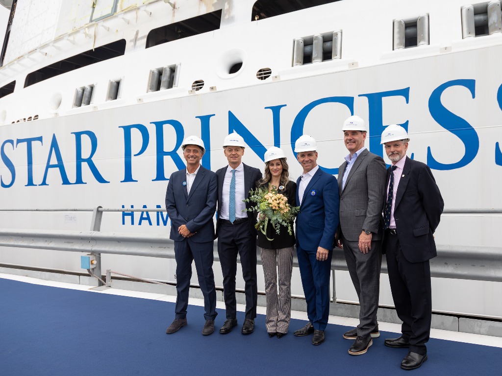 Princess Cruises celebrates float out of Star Princess in Italy