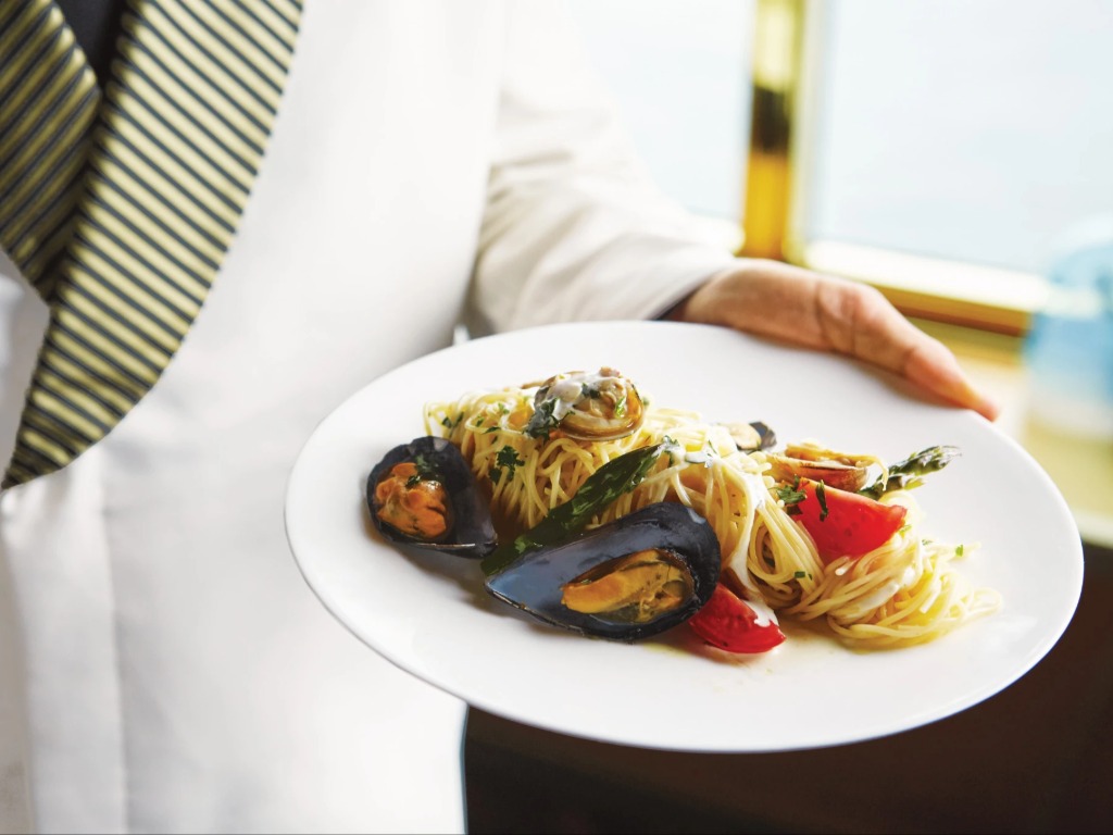 Holland America Line launches new pasta-making classes